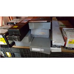 LOT OF WINDOW BLINDS