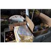 Image 1 : SMALL WOOD FIGURE JARS ANND 2 BOXES OF ESTATE GOODS