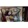 Image 2 : BOX OF SOLAR GARDEN LIGHTS AND CRATE OF GARDEN STONES