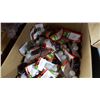Image 2 : LARGE BOX OF LIGHT BULBS, 640