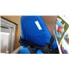 Image 2 : SUPPORT CUSHION AND LANZAC CHAIR