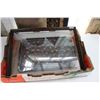 Image 1 : GLASS TRAY AND TEA TRAY