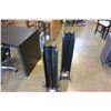 Image 4 : 2 ELECTRIC CD RACKS