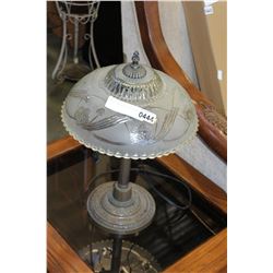 VITNAGE LAMP WITH GLASS SHADE
