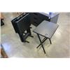 Image 3 : 4 BLACK FOLDING TV TRAYS ON STAND