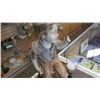 Image 2 : RESIN GARDEN FIGURE BOY AND DOG