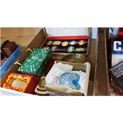 TRAY OF COLLECTABLES, PENDENTS, AND ORNAMENTS