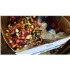 Image 3 : LARGE BOX OF BEADS