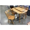 Image 2 : MAPLE DINNING TABLE W/ LEAF AND 4 CHAIRS