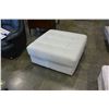 Image 1 : WHITE LEATHER OTTOMAN