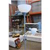 Image 2 : FLOOR LAMP W/FLEXIBLE NECK