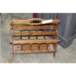 OAK MAGAZINE RACK