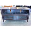 Image 2 : MODERN GLASS DOOR ENTERTAINMENT STAND