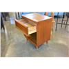 Image 3 : MAHOGANY ENDTABLE