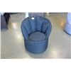 Image 3 : 2 BOUCLAIR BEANBAG CHAIRS GREY AND BLACK