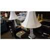 Image 1 : 2 MODERN TABLE LAMPS