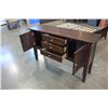 Image 3 : BROWN SERVER