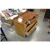 Image 3 : VINTAGE 5 DRAWER DRESSER