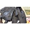 Image 2 : 3 LARGE LEATHER JACKETS