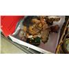 Image 3 : TRAY OF DOG FIGURES