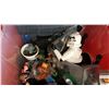 Image 2 : LIDDED TOTE OF TOYS, STARWARS, HULK, ETC