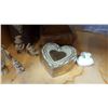 Image 4 : CHEVELLE DIE CAST CAR JEWELERY BOX HOUSE AND DRESSER BOXES