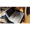 Image 3 : POLAROID PORTABLE DVD PLAYER
