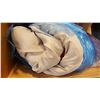Image 2 : QUEEN SIZE COMFORTER