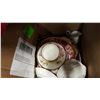 Image 2 : LOT OF CHINA PLATES AND PLATTERS