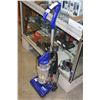 Image 1 : BISSEL BAGLESS VACUUM