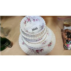 ROYAL DOULTON LAVENDER ROSE CHINA PLATES