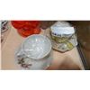 Image 3 : LOT OF COLLECTABLES CHINA AMBER PIECE AND PRESSED GLASS