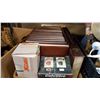 Image 2 : 1975 OLD WEST PADDED HARDCOVER BOOK SET AND WORLD ATLAS