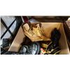 Image 2 : BOX OF HIGH HEELS AND BOOTS