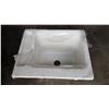 Image 1 : ACRYLIC SINK