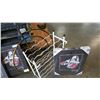 Image 3 : WINE RACK METAL BIKE ART AND 3 CANVAS PRINTS