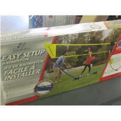 Easy set up Badminton / sets up in 5 min. / portable