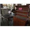 Image 2 : 5 PIECES OF ASSORTED FURNITURE