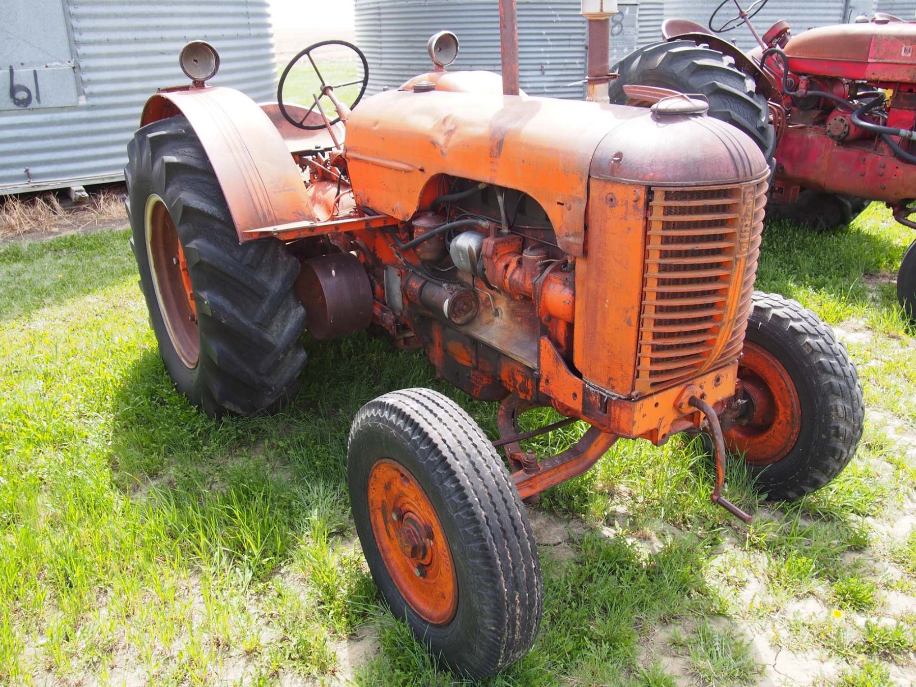 Case D Running Antique Tractor Bodnarus Auctioneering