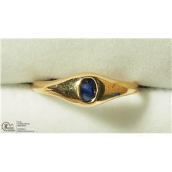 21) 10KT GOLD SAPPHIRE RING