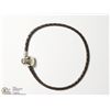 Image 1 : 36) STERLING SILVER MEN'S BROWN LEATHER BRACELET