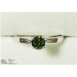 47) 10K GOLD GREEN DIAMOND RING
