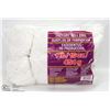 Image 1 : 1LB BAG OF 100% ACRYLIC YARN WHITE