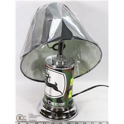 CAMO  JOHN DEERE LAMP WITH SHADE 18"