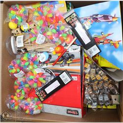 BOX OF STORE CLOSURE MERCHANDISE, INCLUDING: