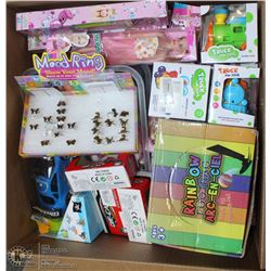 BOX OF STORE CLOSURE MERCHANDISE, INCLUDING: