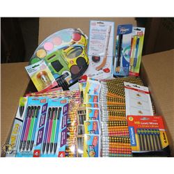 BOX OF STORE CLOSURE MERCHANDISE, INCLUDING: