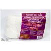 Image 1 : 1LB BAG OF 100% ACRYLIC YARN WHITE