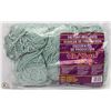Image 1 : 1LB BAG OF 100% ACRYLIC YARN GREEN