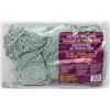 Image 1 : 1LB BAG OF 100% ACRYLIC YARN GREEN